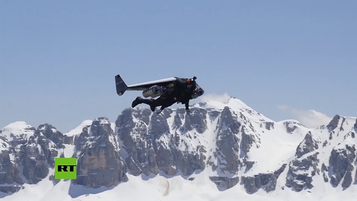 Jet Adam Lakaplı Yves Rossy'den Nefes Kesici Gösteri!
