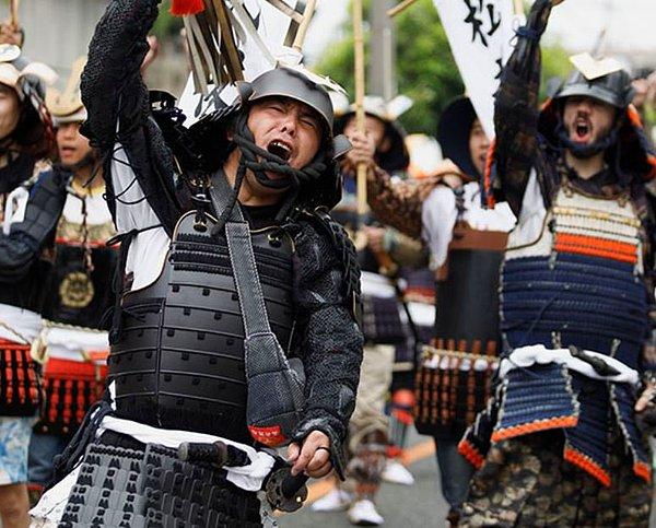 Tek Gözlü Ejder Date, bundan 400 yıl önce tüm milletini bir araya getirebilmek için Japonya'nın kurucu hükumdarları ile aynı safta savaştı.