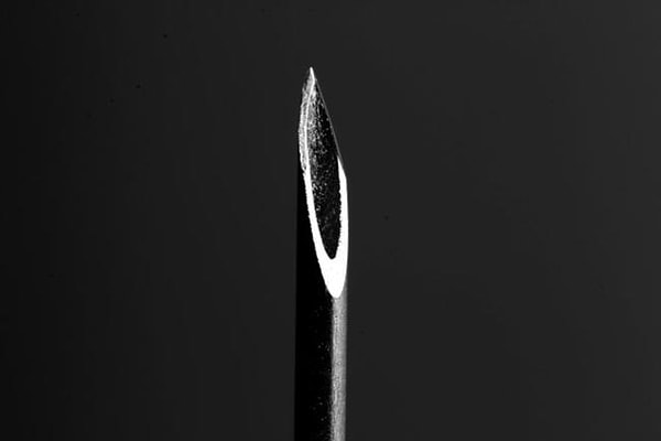 25. Кончик иглы