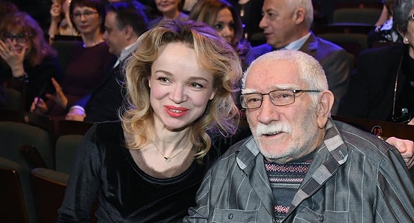 6. Армен Джигарханян и Виталина Цымбалюк-Романовская (разница в возрасте 43 года)