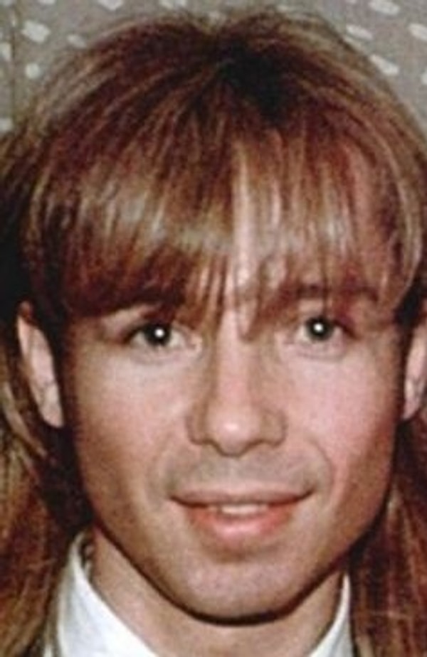 «Нет предела совершенству», — упрямо заявляет Сергей и продолжает ложиться под нож.