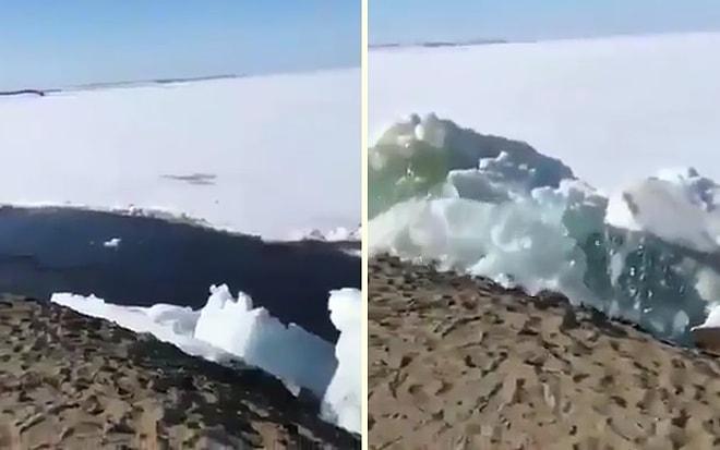 Rusya'da Bulunan Yenisey Nehrinde Meydana Gelen 'Buz Tsunamisi'nin Şaşırtıcı ve Korkutucu Görüntüleri!