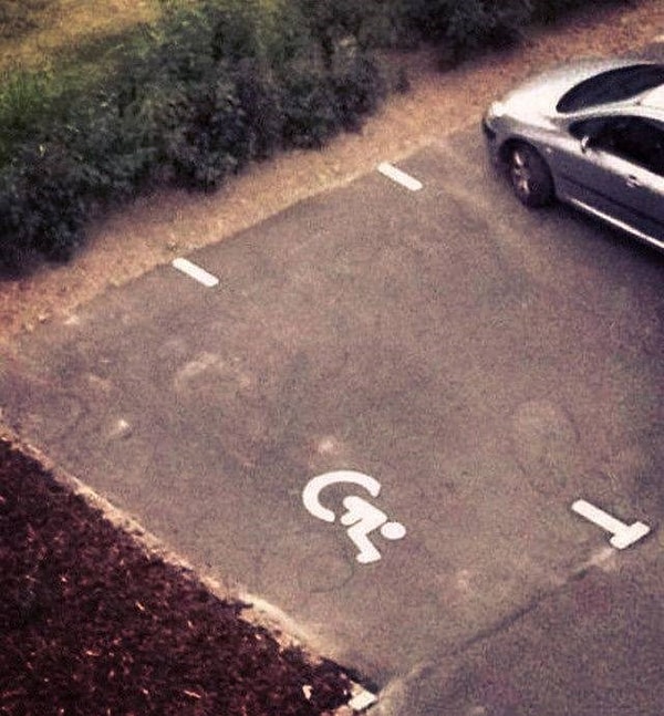 8. Как вам такой вариант значка для инвалидов?