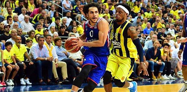 Türkiye'nin en üst düzey basketbol liginde normal sezonu lider tamamlayan lacivert-beyazlı ekip, play-off final serisinde normal sezon ikincisi Fenerbahçe Beko ile karşılaşıyor.