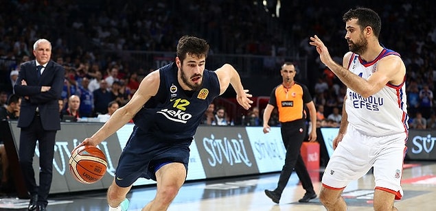 2018-2019 sezonunun yarın sona ereceği Tahincioğlu Basketbol Süper Ligi'nde Anadolu Efes 9 yıllık şampiyonluk hasretini sonlandırmak, Fenerbahçe Beko ise şampiyonluk serisini sürdürmek için mücadele edecek.