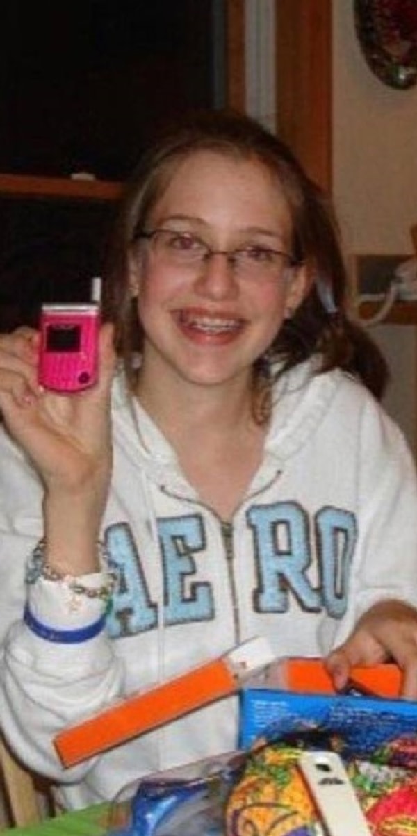 10. 13 лет vs. 24 года