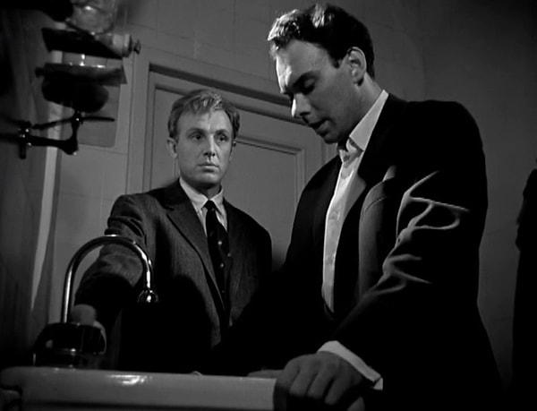 10. Каким ученым был посвящен фильм «Девять дней одного года»?