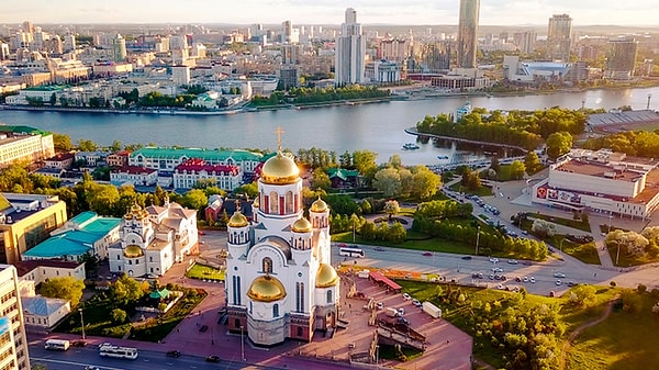 7. Город Екатеринбург был основан императрицей Екатериной I.