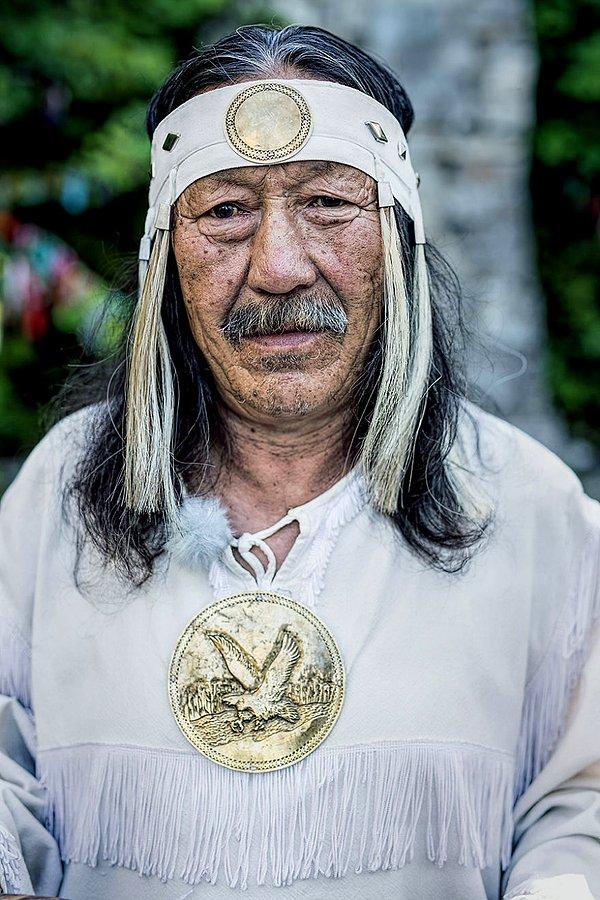 Yakut Şamanı bir adam; Lena Nehri, Yakutistan/ Kuzey Doğu Siberya
