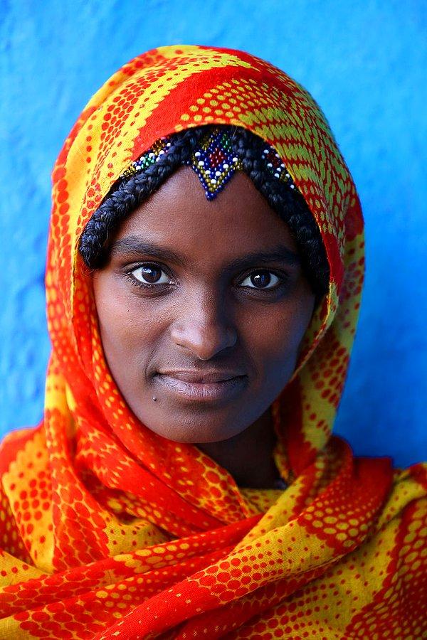Afar halkından bir kadın; Danakil Depresyonu/ Eritre ile Etiyopya sınırı
