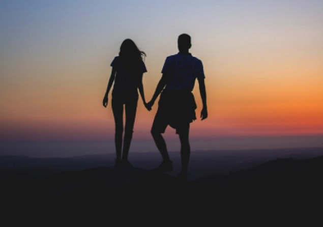 Bumble, Tinder gibi birçok partner bulma uygulamasının elimizin altında olmasıyla, romantik bir ilişki yaşanılabilecek partner bulma ihtimaliniz sayılamayacak kadar yüksek.
