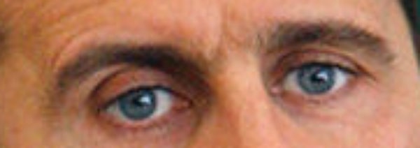 9. Как думаете, чьи это глаза?