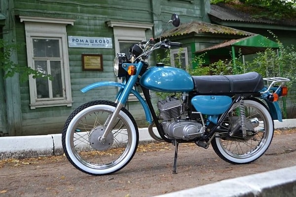 6. Какой мотоцикл можно было приобрести за 300 рублей?
