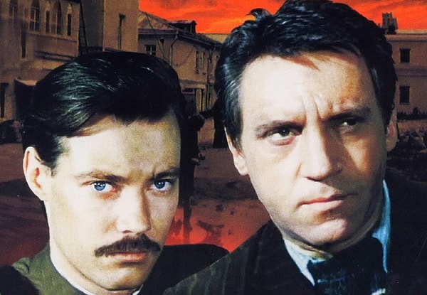 8. Где была устроена засада в фильме «Место встречи изменить нельзя»?