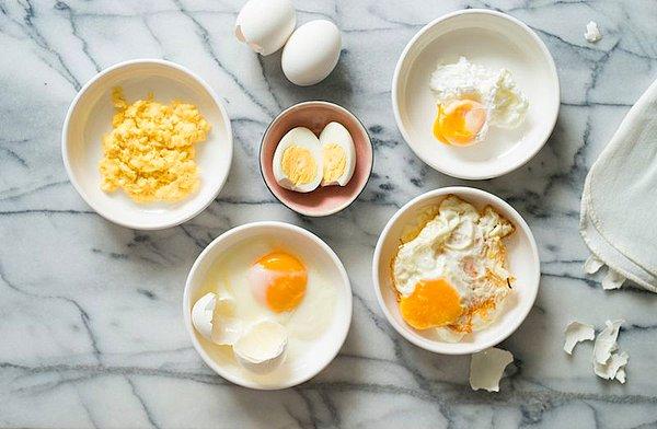 5. "Ergenlik çağına girmeye hazırlanan kuzenim yumurtalarını kıtır sevdiği için omletine yumurta kabuğu ekliyor."