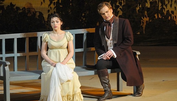 4. Кто в опере «Евгений Онегин» исполняет арию «Любви все возрасты покорны»?