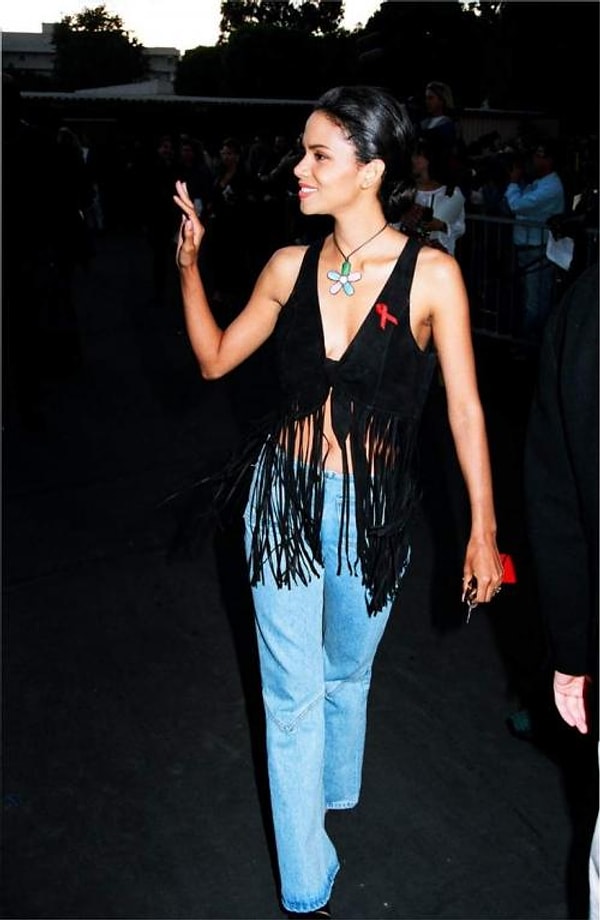 38. Хэлли Берри и вовсе не узнать.