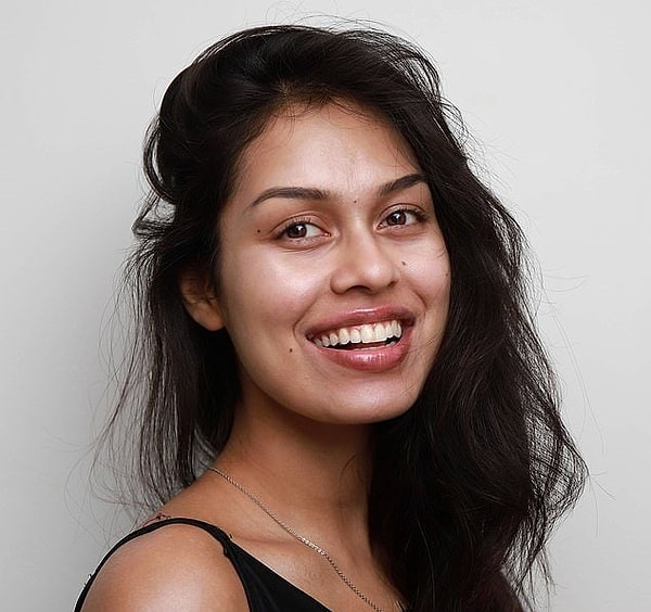 Так она выглядит без макияжа