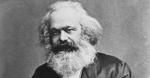 2. В соавторстве с кем Карл Маркс написал «Манифест коммунистической партии»?