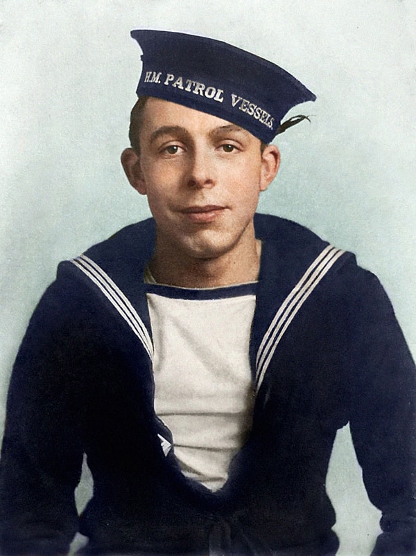 ... а затем и приобрела естественные цвета