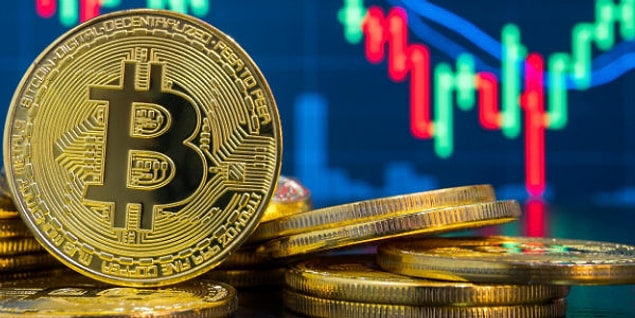 Bitcoin 2017 sonunda 20 bin dolara yaklaştığı akılalmaz yükselişin ardından, hızlı bir düşüşle 3 bin dolar seviyelerine kadar gerilemiş ve bir süre düşük seyretmişti.
