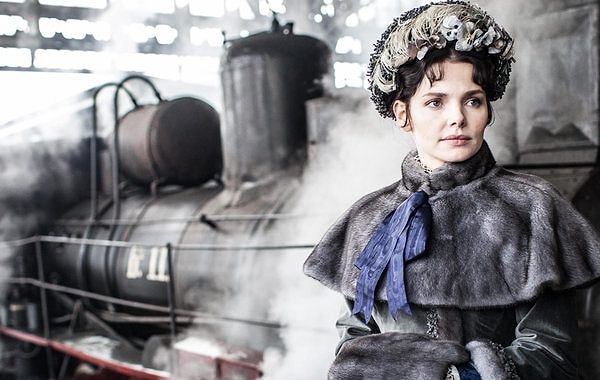 6. В известном произведении Л. Н.Толстого кем приходится Анна Каренина Стиву Облонскому?