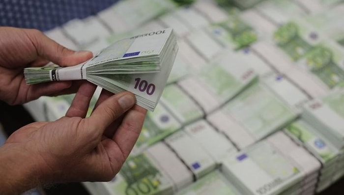 Adana'da Filmleri Aratmayan Soygun: Para Transferi Yapan Araçtan 4 Milyon 795 Bin Euro Çalındı