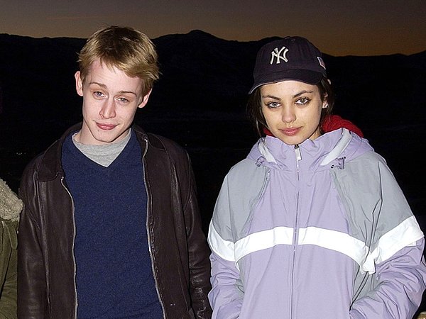 15. Belki hatırlarsınız, Mila Kunis, ’Evde Tek Başına’nın starı Macaulay Culkin’le bir dönem büyük bir aşk yaşamıştı.