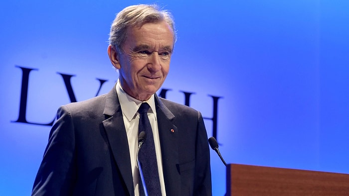 LVMH CEO'su Bernard Arnault, Jeff Bezos ve Bill Gates'in Ardından Serveti 100 Milyar Doları Aşan 3. Kişi Oldu