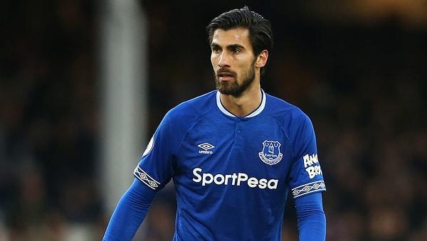429. Andre Gomes