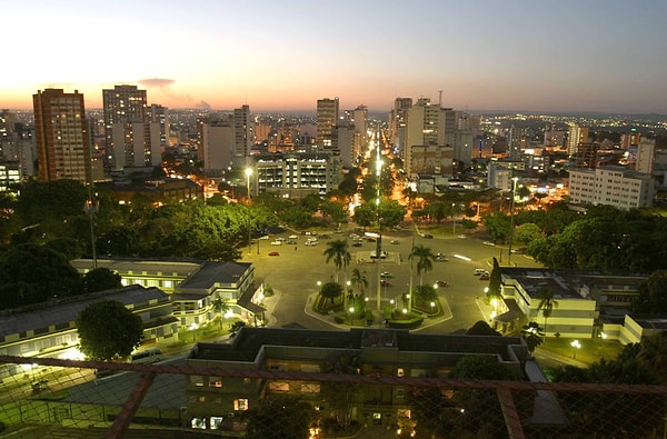 4. В какой стране находится город Гояния?