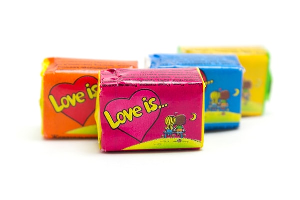 4. Жвачки "Love is..."