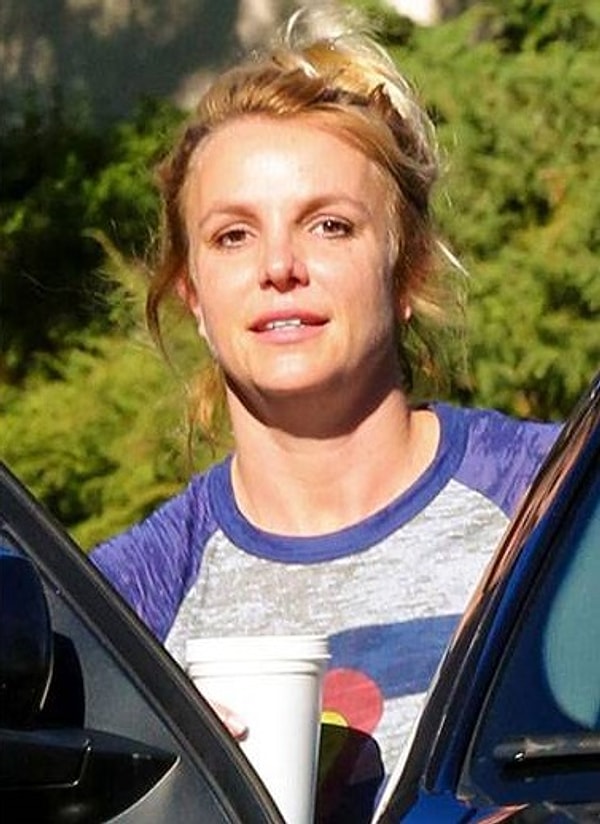 21. Бритни Спирс, 37 лет