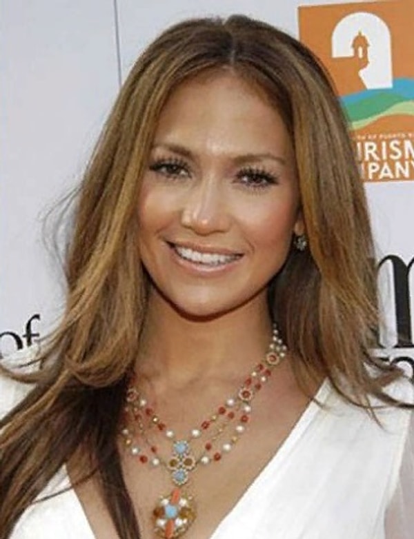 16. Дженнифер Лопес, 49 лет