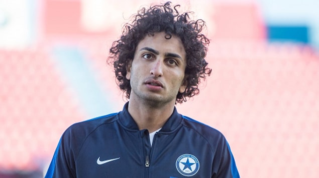 Warda, geçtiğimiz cuma oynanan ve Mısır'ın 1-0'lık galibiyetle döndüğü açılış maçını yedek kulübesinden izledi.