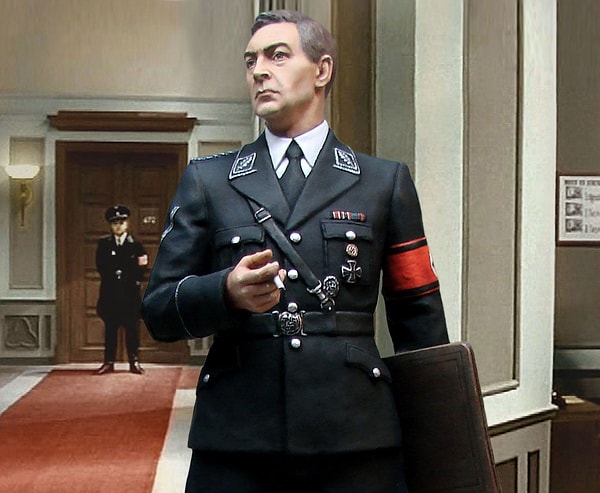 4. В каком звании служил Штирлиц в СС?