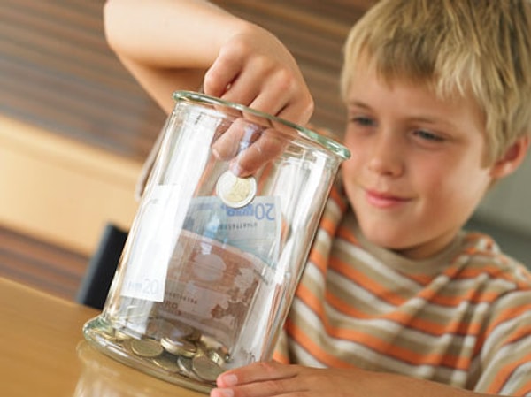 4. У Вани есть 23 доллара. Он экономит 10 долларов ежемесячно в течение шести месяцев. Сколько у нее будет денег в конце срока?