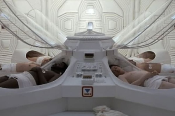 Какой фильм начинается с этой сцены?