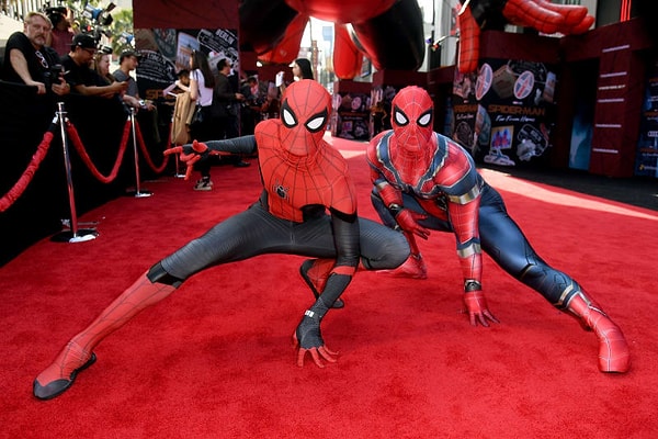 6. А как вам эти два брата-акробата?