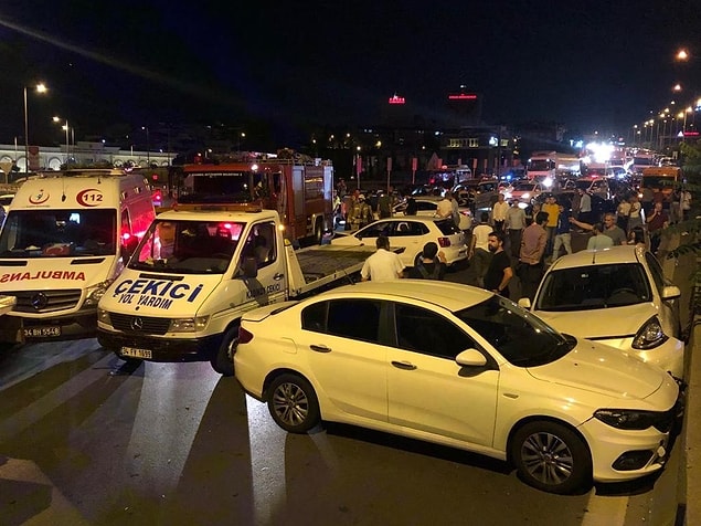 Kazayı yara almadan atlatan çift, gözaltına alınarak Hasanpaşa Polis Merkezi'ne götürüldü. Başlatılan soruşturma sürüyor.