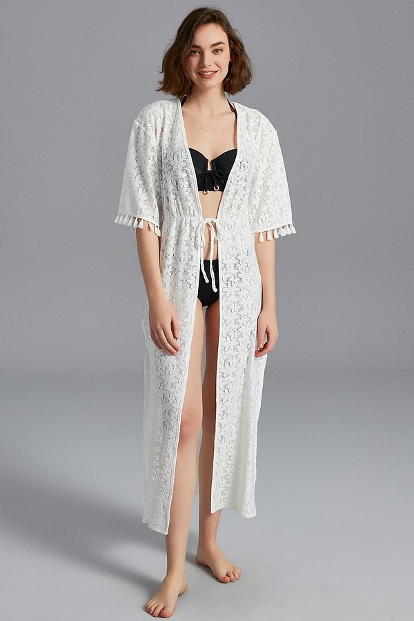 2. Kırık Beyaz Kaftan