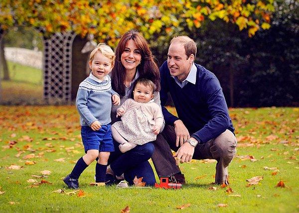 Prens William, bu konuyu daha önce eşi Kate Middleton ile görüştüğünü ve çocuklarıyla da konuştuklarını belirtti.