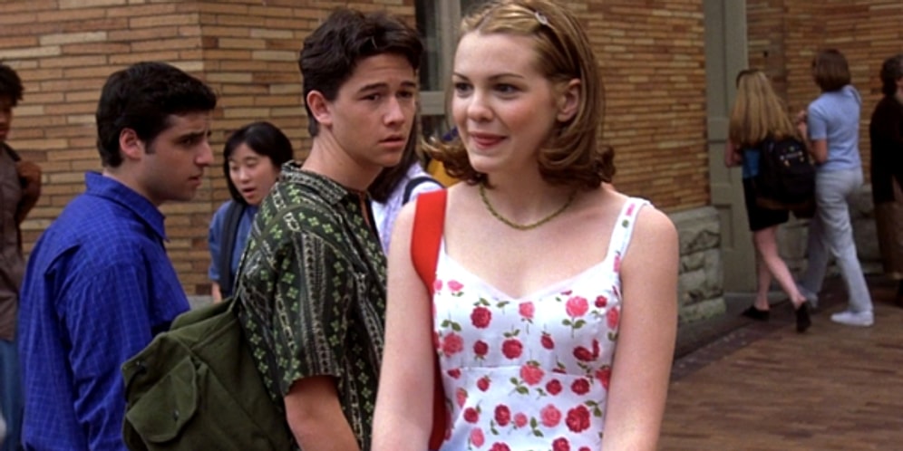 Üniversitede Kaç Kere Aşık Olacaksın?