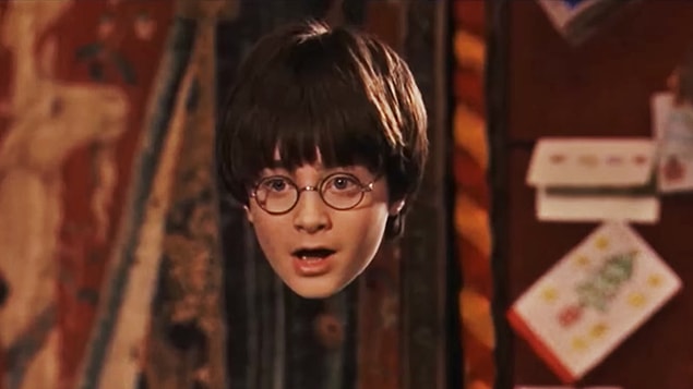 12. Harry Potter'ın zaman zaman kullandığı görünmezlik pelerini de mitoloji kaynaklı. Kykloplar tarafından Hades'e hediye edilen görünmezlik miğferi, J.K. Rowling'e de esin kaynağı olmuş galiba.
