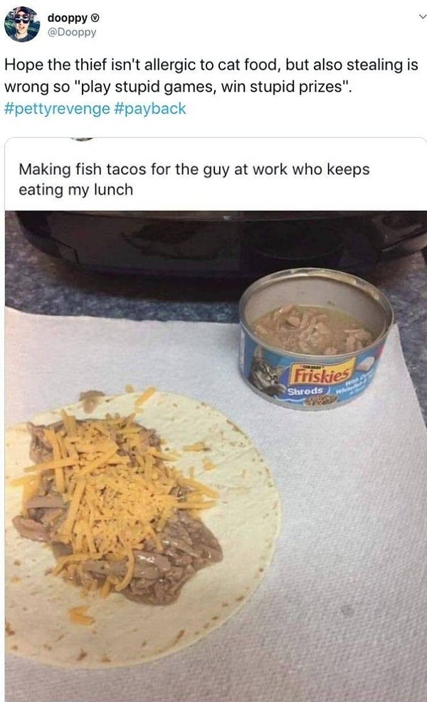 10. Кошачий корм идеально подходит для коллеги, который постоянно съедает вашу еду