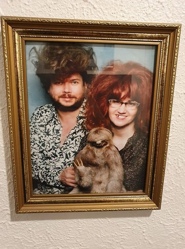 11. "Понятия не имею, кто они и что происходит на этом снимке, но я не смог пройти мимо него"