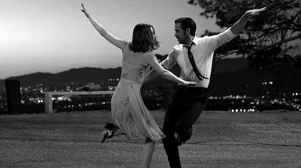 1. Помните платье главной героини из "Ла-Ла Ленда"в данной сцене?