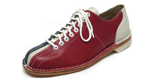 1. Эти яркие штиблеты для какого спорта?