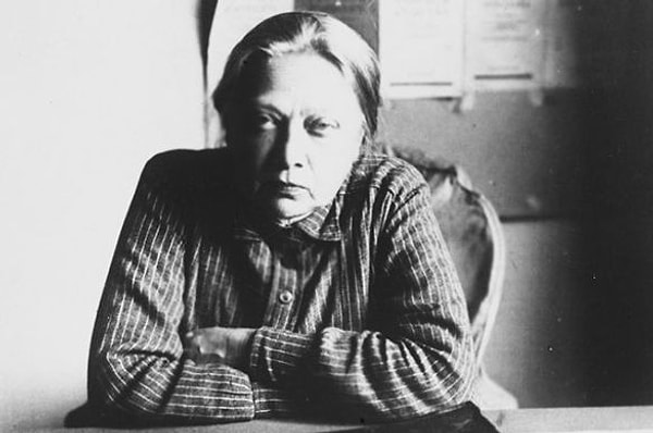 1. Кто изображён на этом портрете?