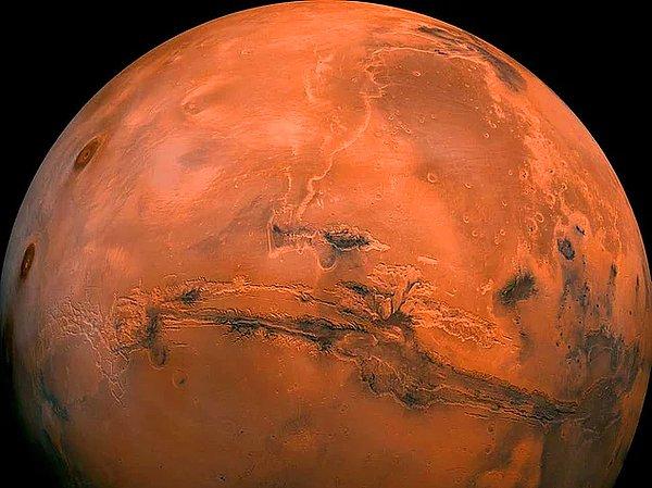 4. Konu Mars'tan açılmışken yine buradan devam edelim. Mars'taki insan kolonilerinin gen havuzu, Dünya'dan götürülecek spermler ile genişletilebilir...